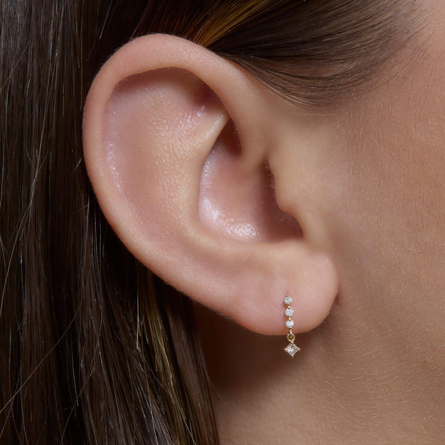 ◆STONEHENgE◆ Grain 14K Brown Diamond One Touch Earrings SA Teeny Diamond Line Princess Earrings – STONE AND STRAND