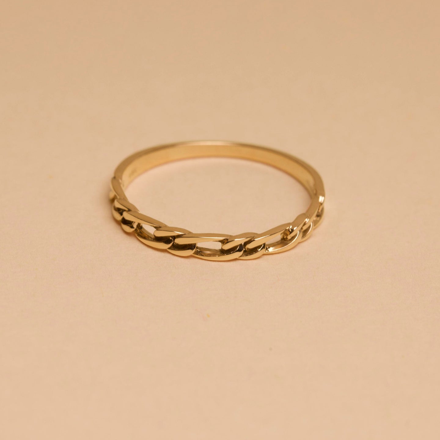 Figaro Chain Link Ring – STONE AND STRAND