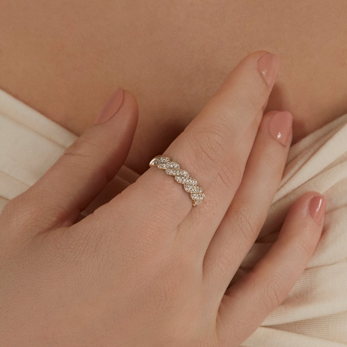 Fine diamond wedding band discount