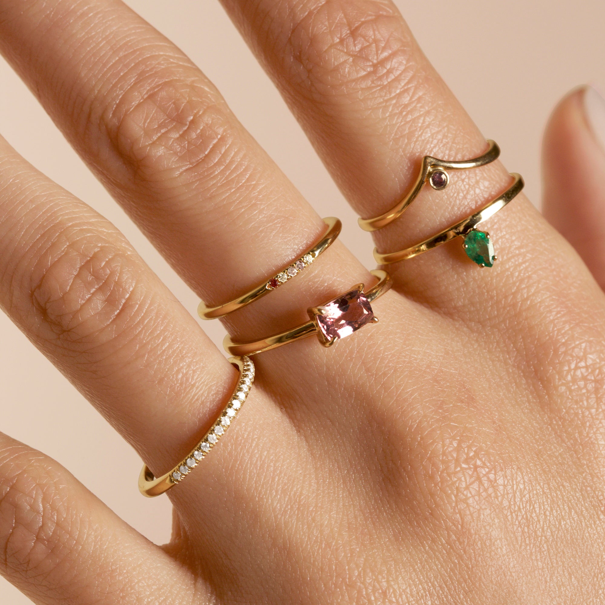 Mejuri dewdrop top baguette ring