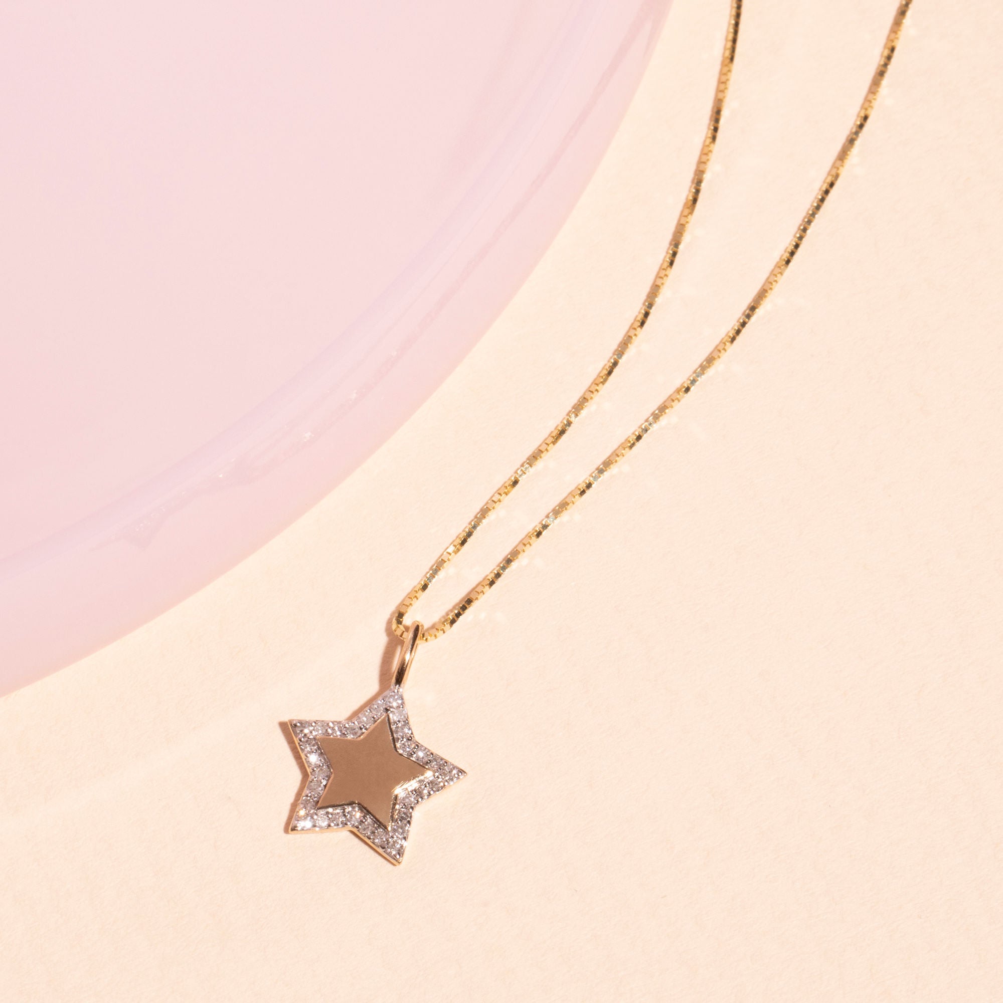 送料関税込み★STONE AND STRAND★ダイヤモンド Discoネックレス Diamond Disco Necklace – STONE AND STRAND