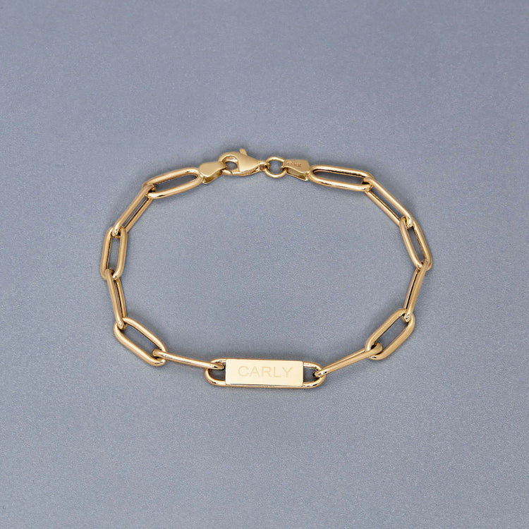 Stone and Strand 14K Yellow Gold Apollo Link Bracelet Editorial Image
