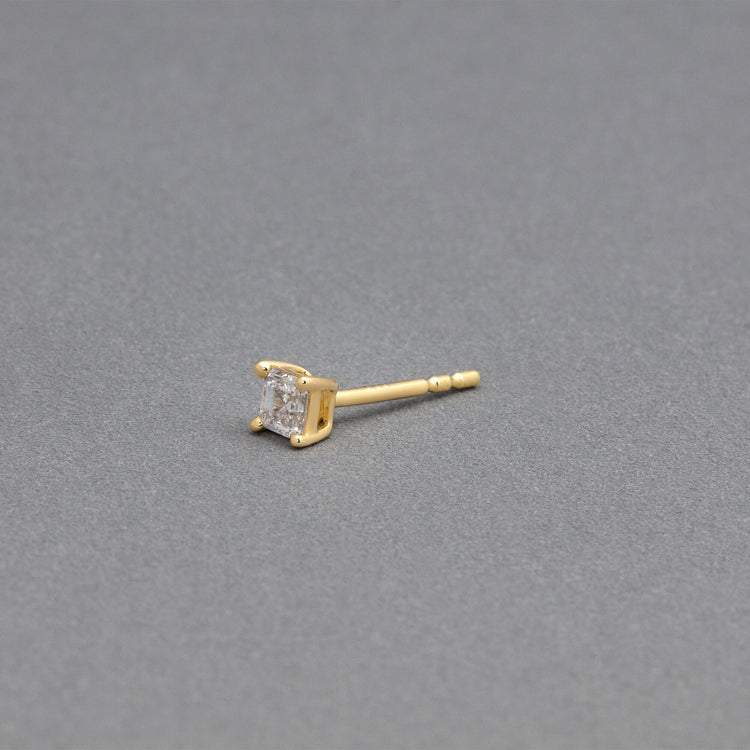 Stone and Strand 14K Yellow Gold Asscher Luster Stud Editorial Image