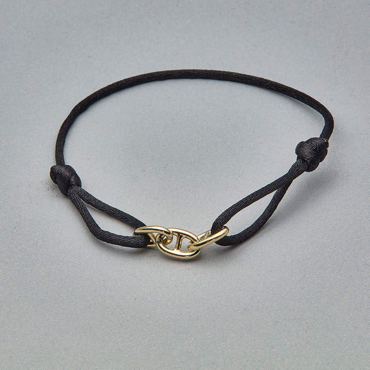 Stone and Strand 14K Yellow Gold Beacon Friendship Bracelet Editorial Image