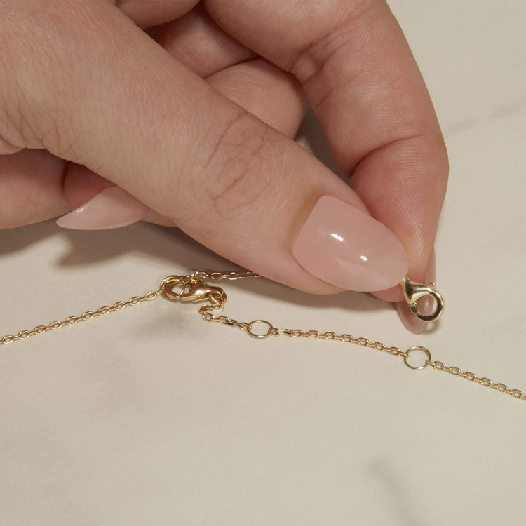 Still life image of Pivot by Stone and Strand 4-Way DC Cable Chain