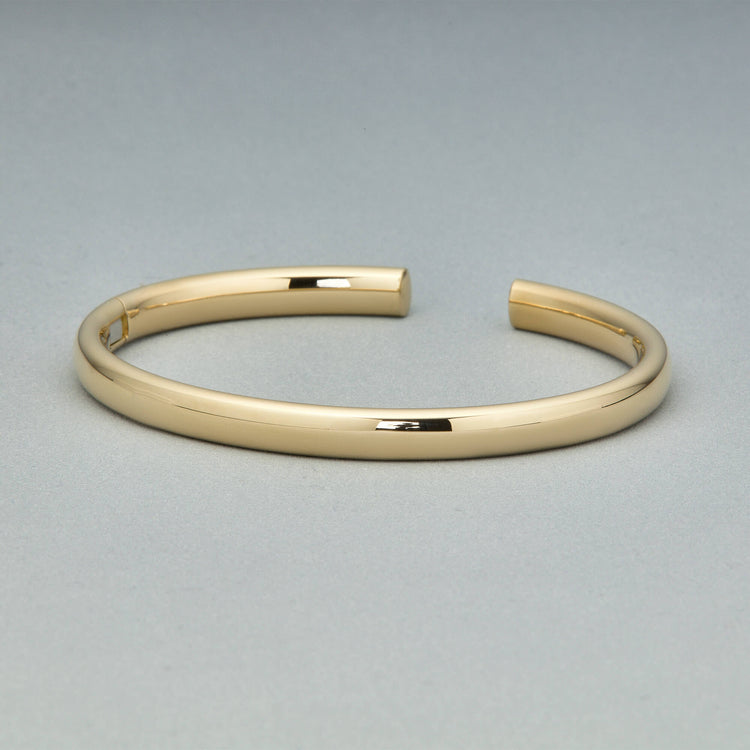 Stone and Strand 14K Yellow Gold Classic Cuff Editorial Image