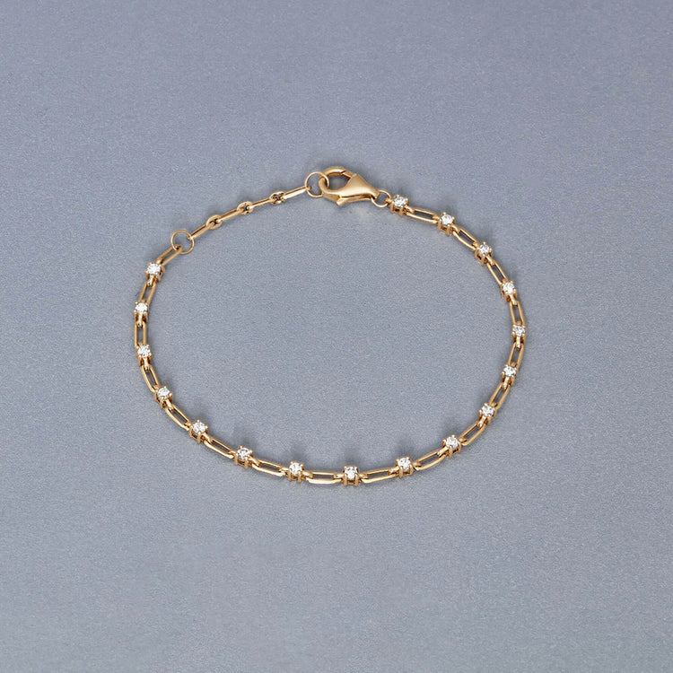 Stone and Strand 14K Yellow Gold Diamond Flounce Bracelet Editorial Image