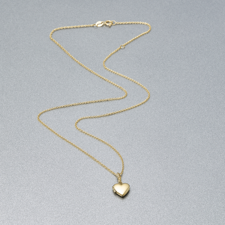 Stone and Strand 14K Yellow Gold Diamond Sweetheart Locket Editorial Image