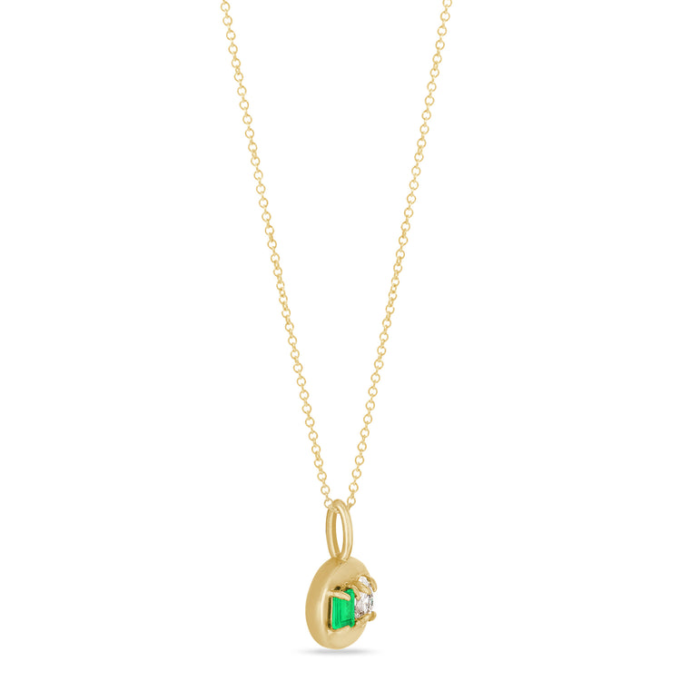 Stone and Strand 10K Yellow Gold Emerald Luxe Mini Medallion Necklace with White Diamond Side Image