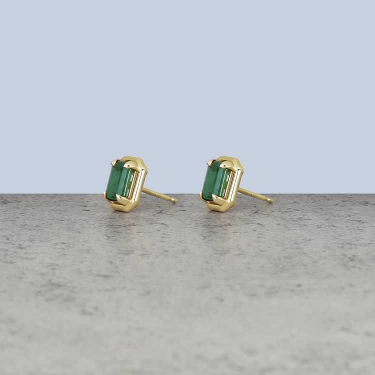 Stone and Strand 14K Yellow Gold Emerald Bonbon Studs Editorial Image
