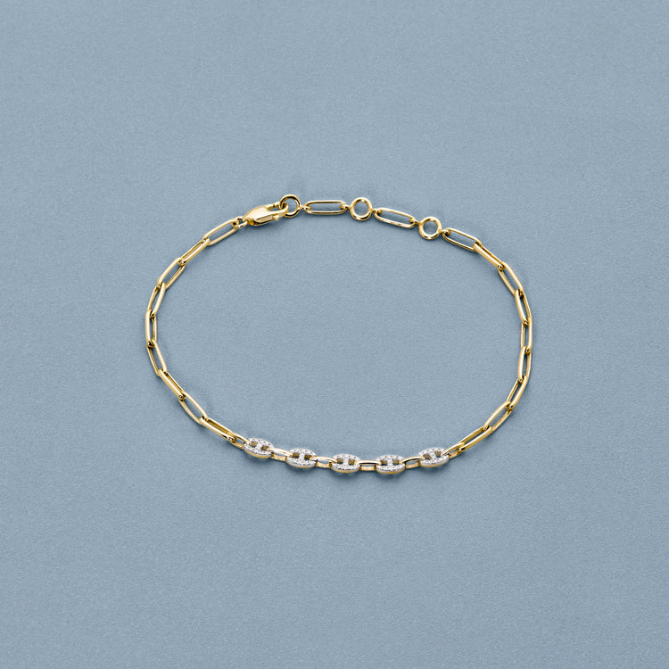 Stone and Strand 10K Yellow Gold Fine Diamond Maritime Bracelet Editorial Image