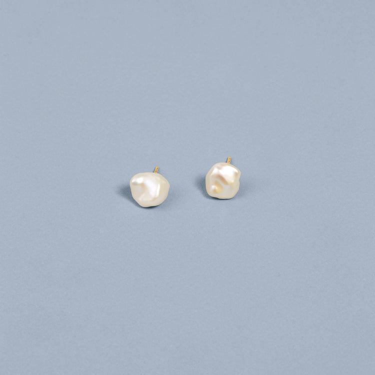Stone and Strand 14K Yellow Gold Freeform Pearl Studs Editorial Image