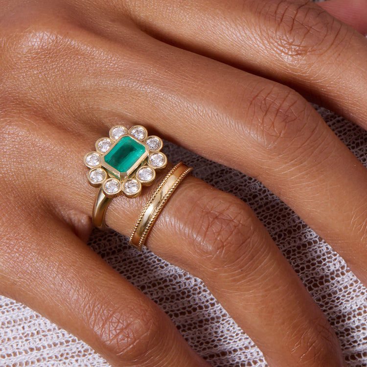 Image of 14K Yellow Gold Full Volume Emerald Luxe Vintage Ring with Stone and Strand Rings