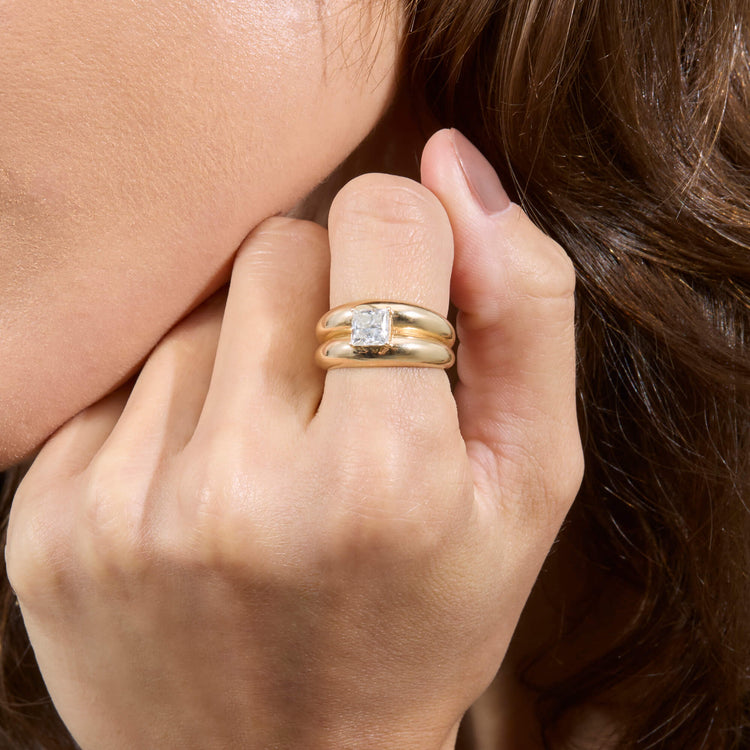 Image of 14K Yellow Gold Full Volume LAB-Created Diamond Ring on Models Hand