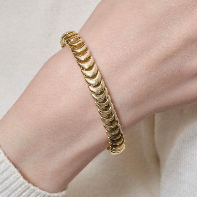 Image of 14K Yellow Gold Gold La Scala Bracelet on Models Arm