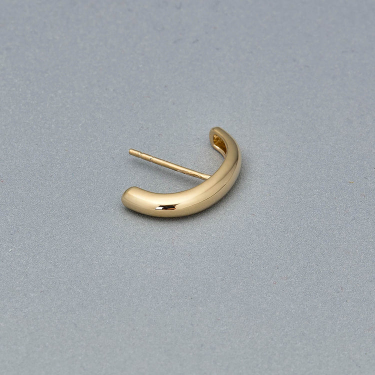 Stone and Strand 14K Yellow Gold Golden Glow Suspender Editorial Image