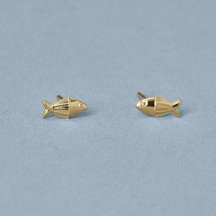 Stone and Strand 14K Yellow Gold Gone Fishing Studs Editorial Image