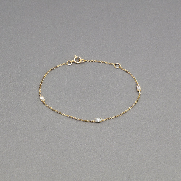 Stone and Strand 14K Yellow Gold Lab-Created Acrostic Mom Bracelet Editorial Image