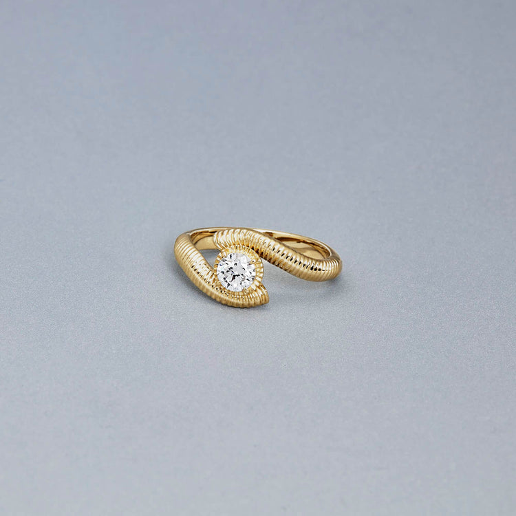 Stone and Strand 14K Yellow Gold Lab-Created Diamond Bowie Ring 5mm Editorial Image