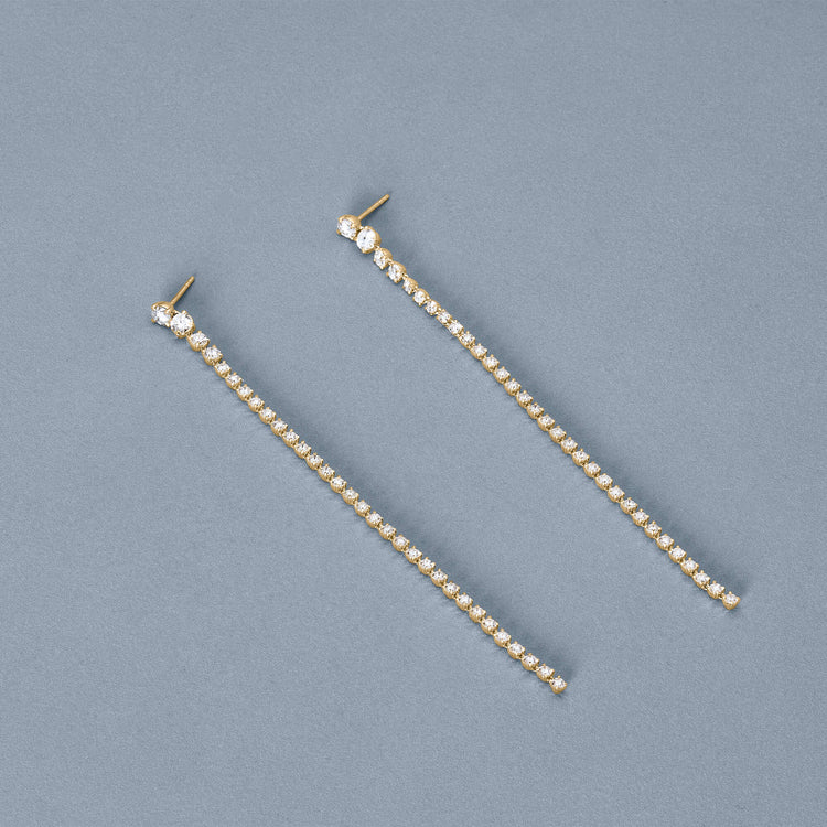 Stone and Strand 14K Yellow Gold LAB-Created Graduated Diamond Drop Earrings Editorial Image