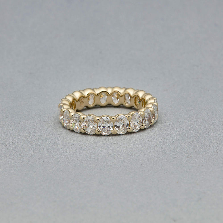 Stone and Strand 14K Yellow Gold Lab-Created Oval Eternity Band Editorial Image