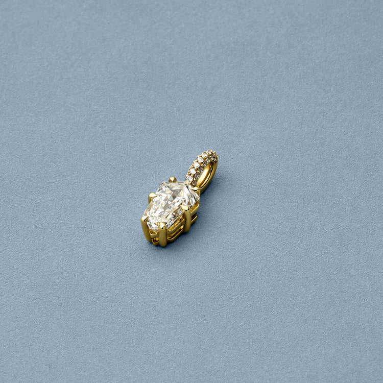 Stone and Strand 14K Yellow Gold LAB-Created XL Shield Diamond Charm Editorial Image