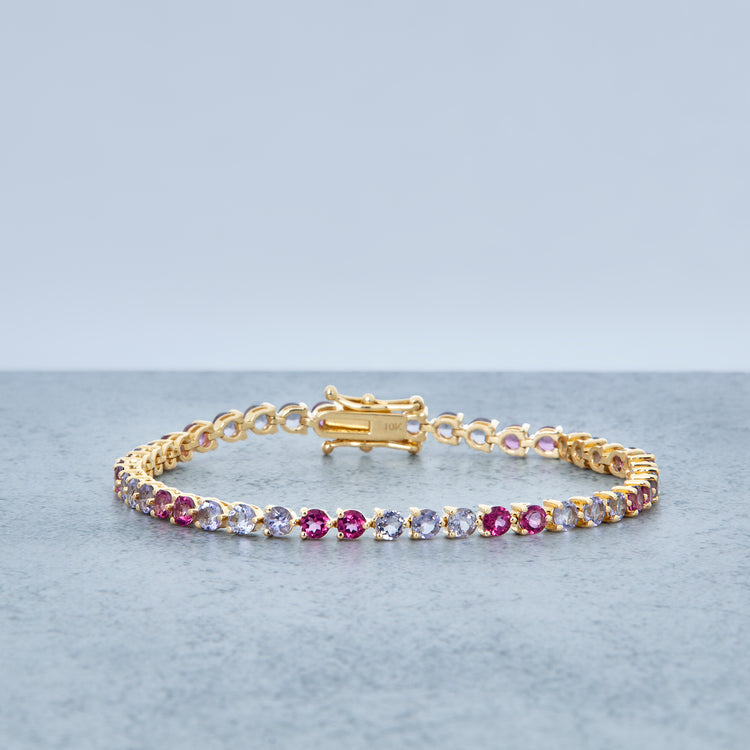 Stone and Strand 10K Yellow Gold Lavender Haze Pink Amethyst and Pink Topaz Tennis Bracelet Editorial Image