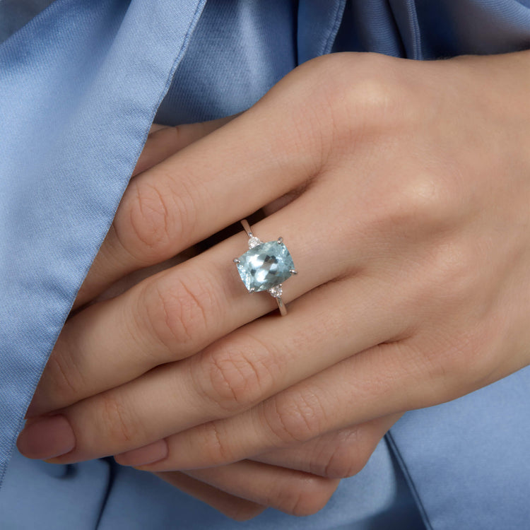 Image of 14K White Gold Le Bleu Aquamarine Diana Ring on Models Hand