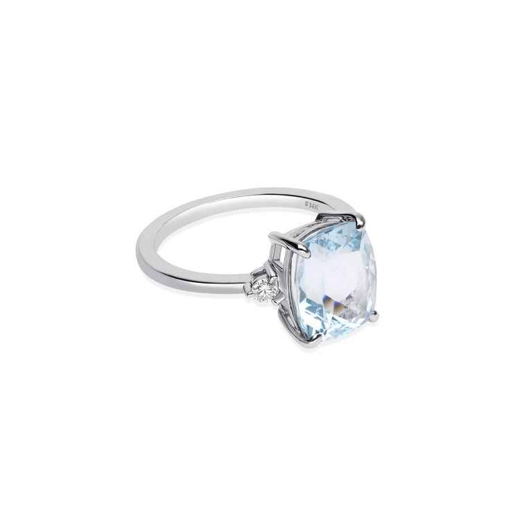 Stone and Strand 14K White Gold Le Bleu Aquamarine Diana Ring Side Image