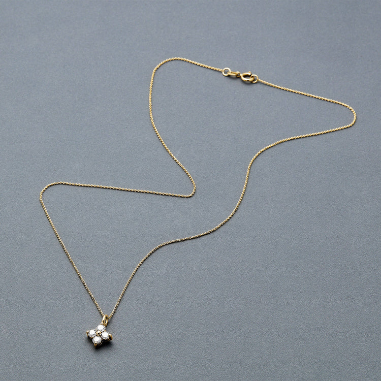 Stone and Strand 10K Yellow Gold Luckiest Clover Diamond Choker Editorial Image