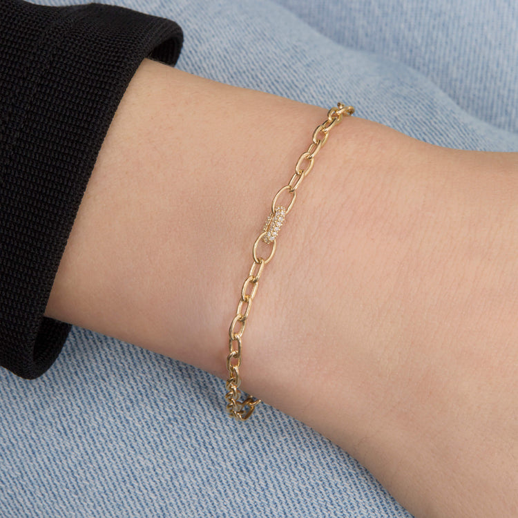 Image of 14K Yellow Gold Luxe Diamond Chain Bracelet on Models Arm