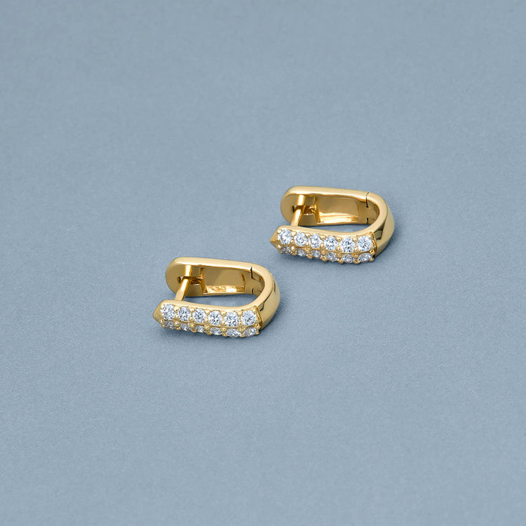 Stone and Strand 14K Yellow Gold Pave Knife Edge Wide Huggies Editorial Image