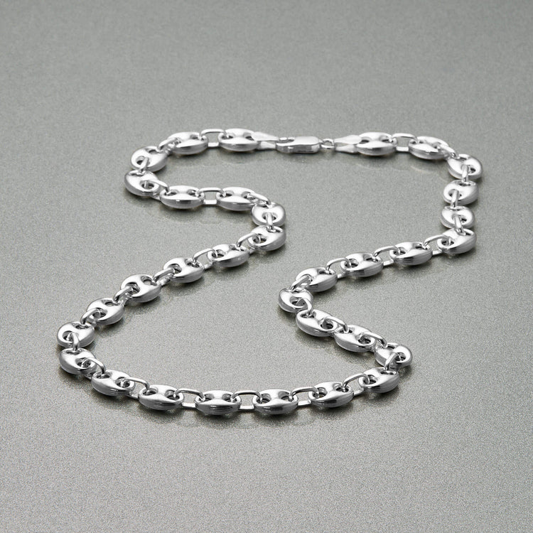 Stone and Strand Sterling Silver Puffed Maritime Silver Necklace Editorial Image