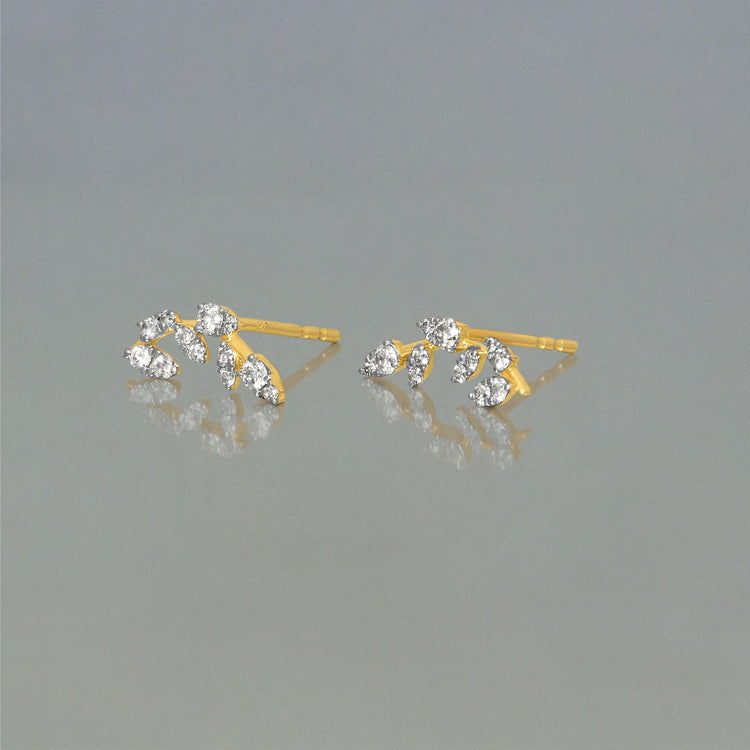 Stone and Strand 10K Yellow Gold Secret Garden Trellis Studs Editorial Image