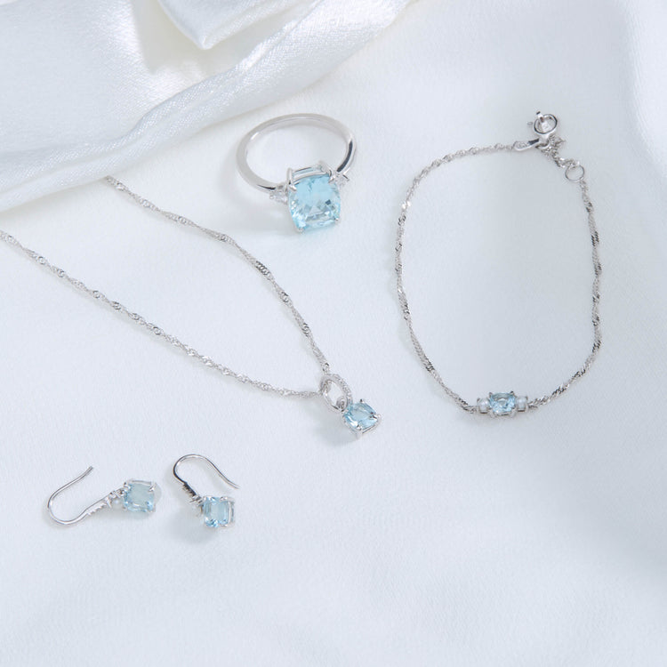 Still life image of Le Bleu Aquamarine Diana Ring with Stone and Strand solid gold jewelry