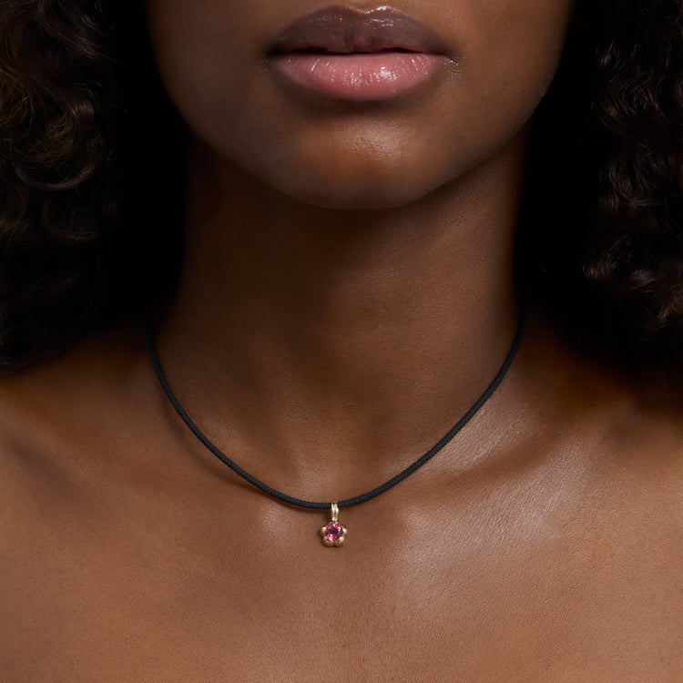 Image of 14K Yellow Gold Sunburst Citrine Choker on Models Neck