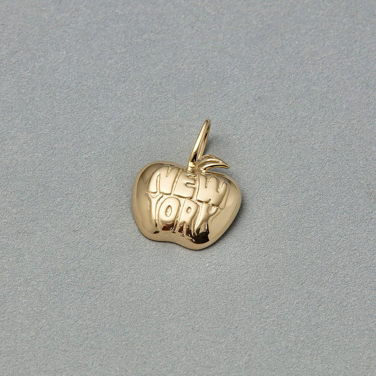 Stone and Strand 14K Yellow Gold The Big Apple Charm Editorial Image