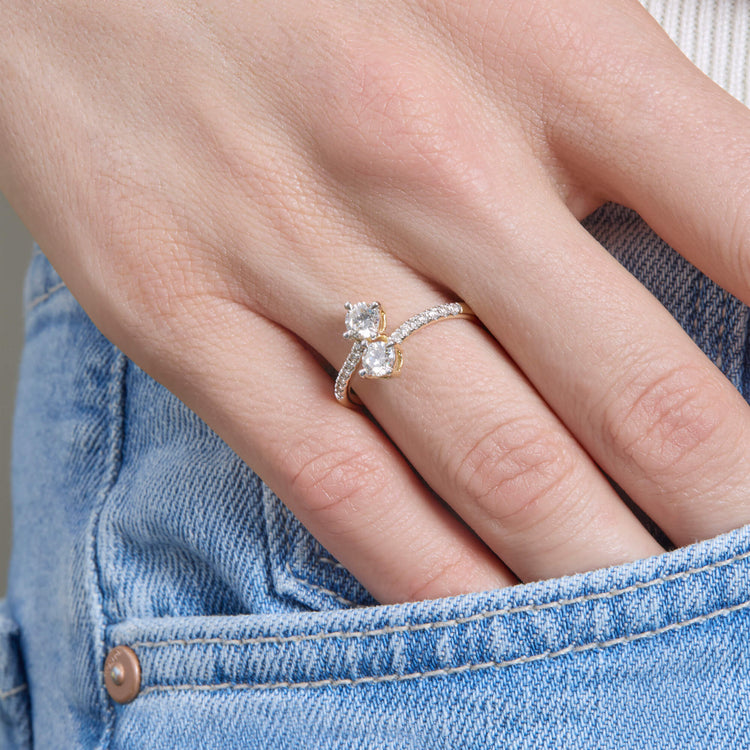 Image of 14K Yellow Gold The Jacqueline Diamond Ring on Models Hand