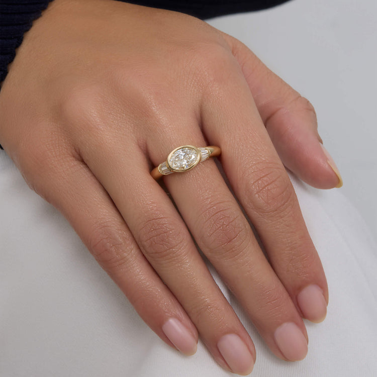 Image of 14K Yellow Gold The Lab-Created Thalia Ring on Models Hand