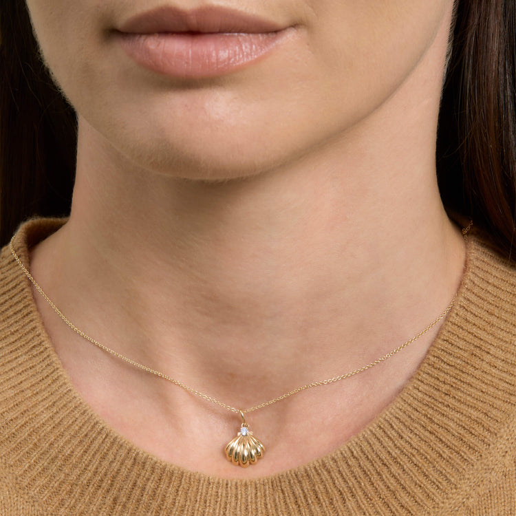 Image of 14K Yellow Gold Vintage Scallop Shell Necklace on Models Neck
