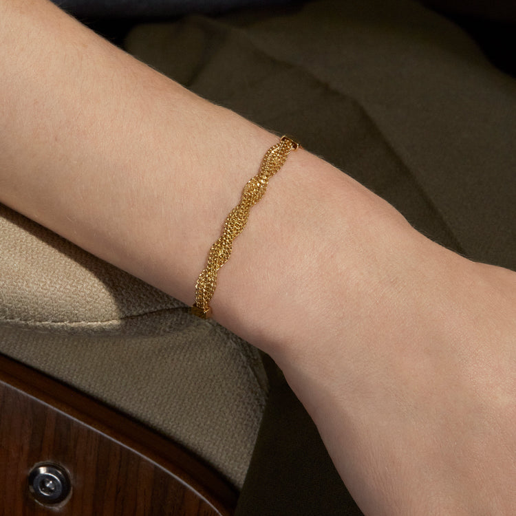 Mid Century, Woven 14kt Gold Mesh Bracelet – The Antique Guild