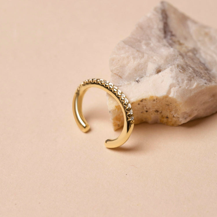 Stone and Strand 14K Yellow Gold 15 Diamond Pave Ear Cuff Editorial Image