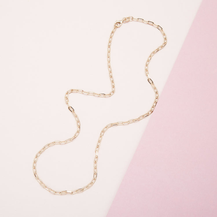 Stone and Strand 10K Yellow Gold Dainty Paperclip Necklace Editorial Image
