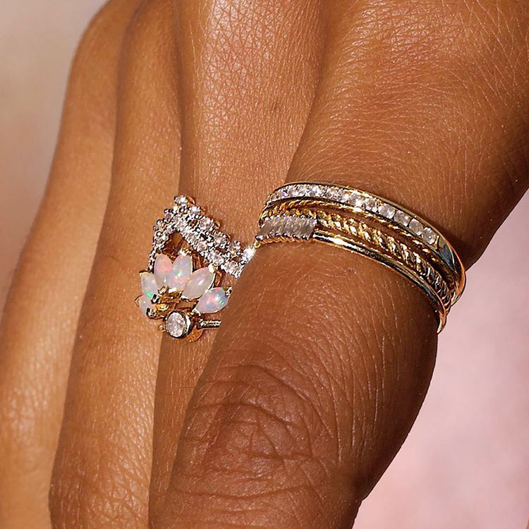 Image of 10K Yellow Gold Bold Gold Twist Ring with Stone and Strand Rings