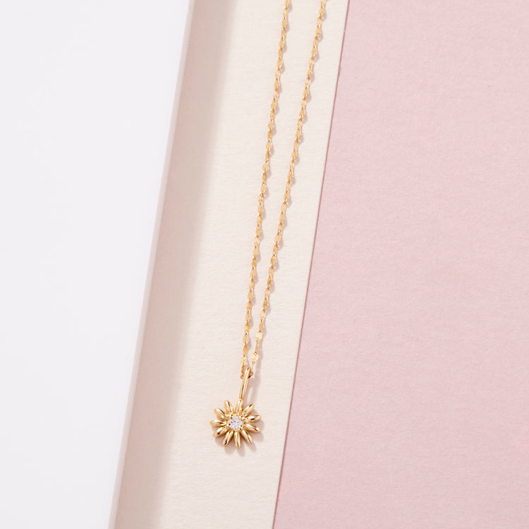 Daisy Chain Sparkle Choker