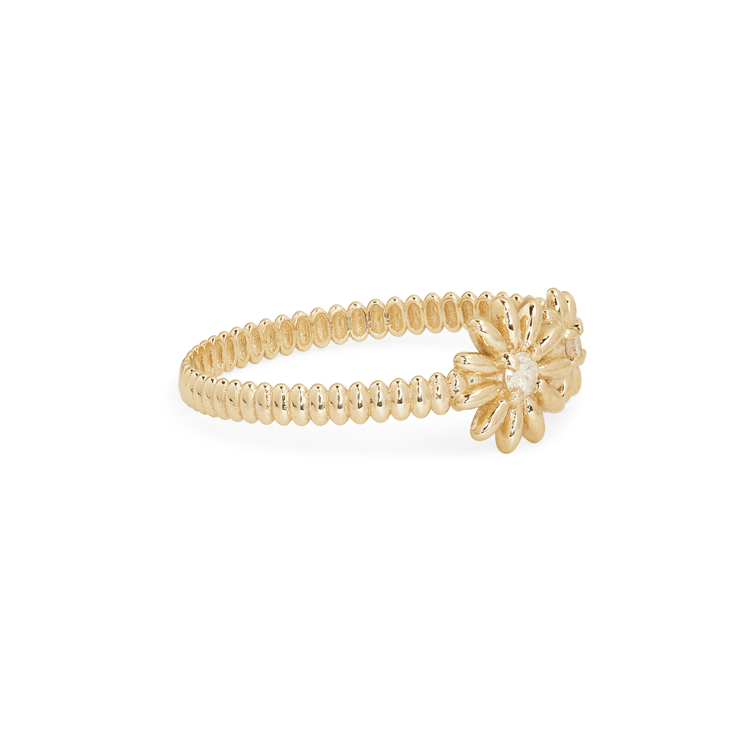 Daisy Chain Trellis Ring