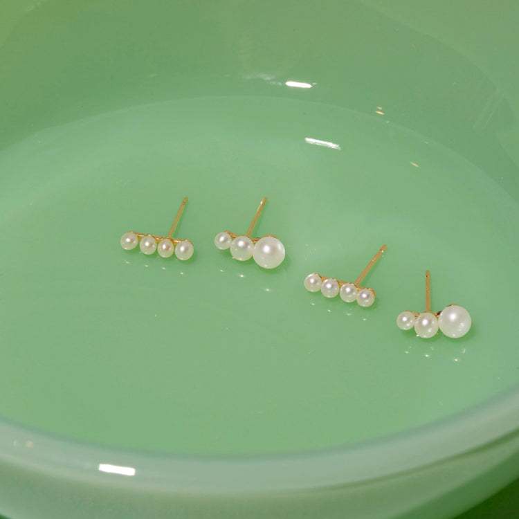 Gradient Pearl Studs