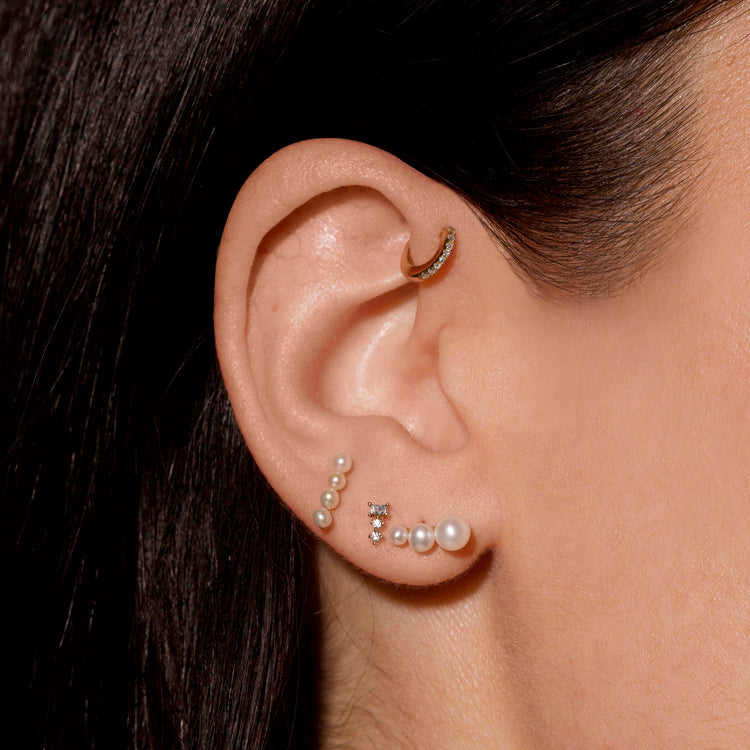 Gradient Pearl Studs