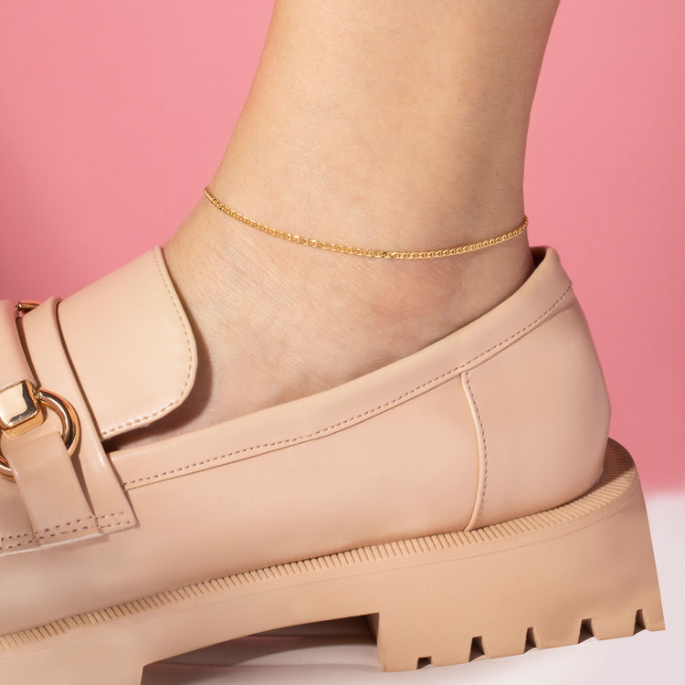 Image of 10K Yellow Gold Maritime Anklet on Models Ankle