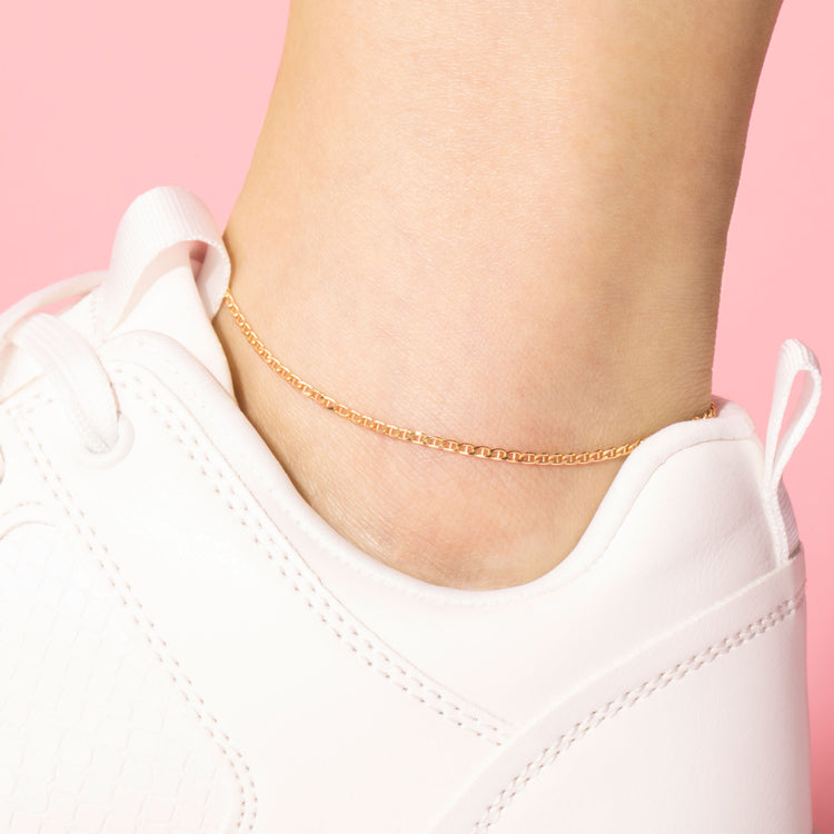Image of 10K Yellow Gold Maritime Anklet on Models Ankle